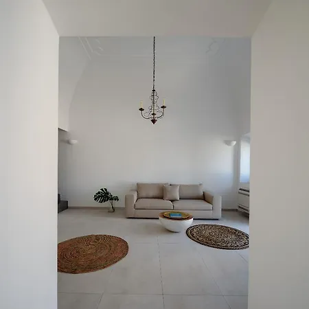 Di Capo * Akrotiri (Santorini)